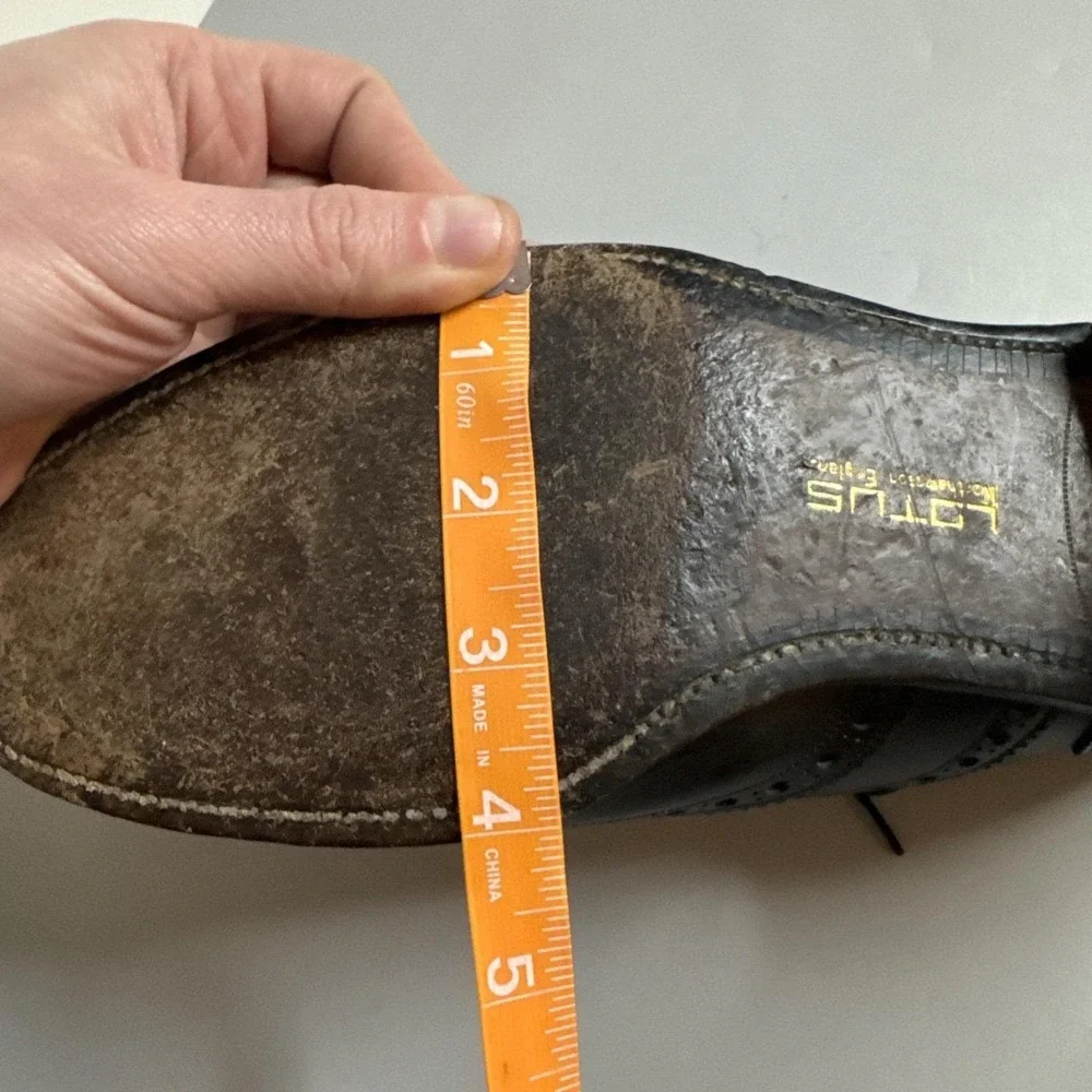 Vintage Lotus Ladbroke Wingtip Oxfords UK 8 EX (US 9) England Northampton Bench
